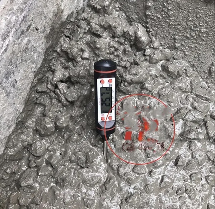 為什么不能隨意加水的混凝土，可以加冰呢？